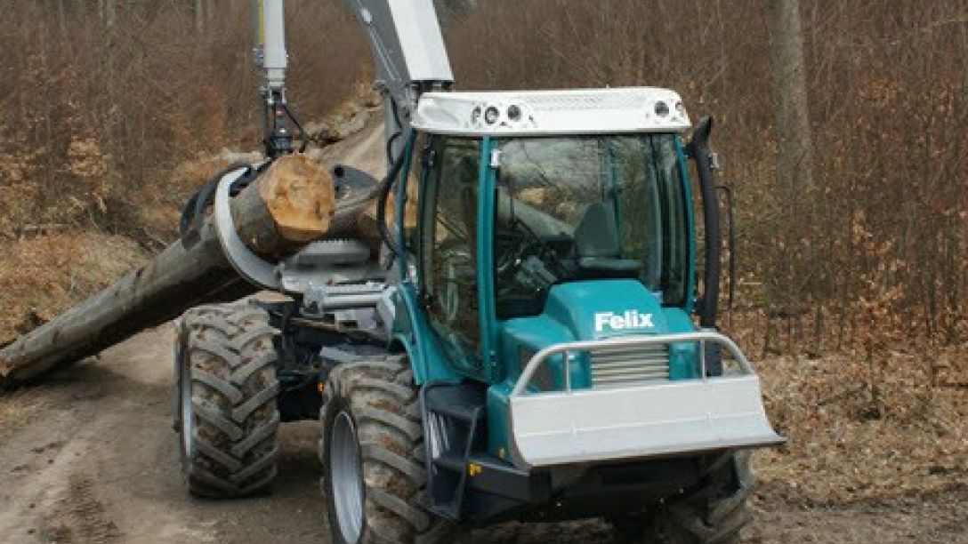 Zgibni traktor Pfanzelt Felix