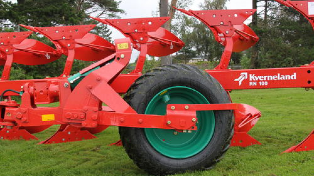 Polnošeni plug PN / RN - za traktorje do 500 KM, 5 - 9 brazdni
